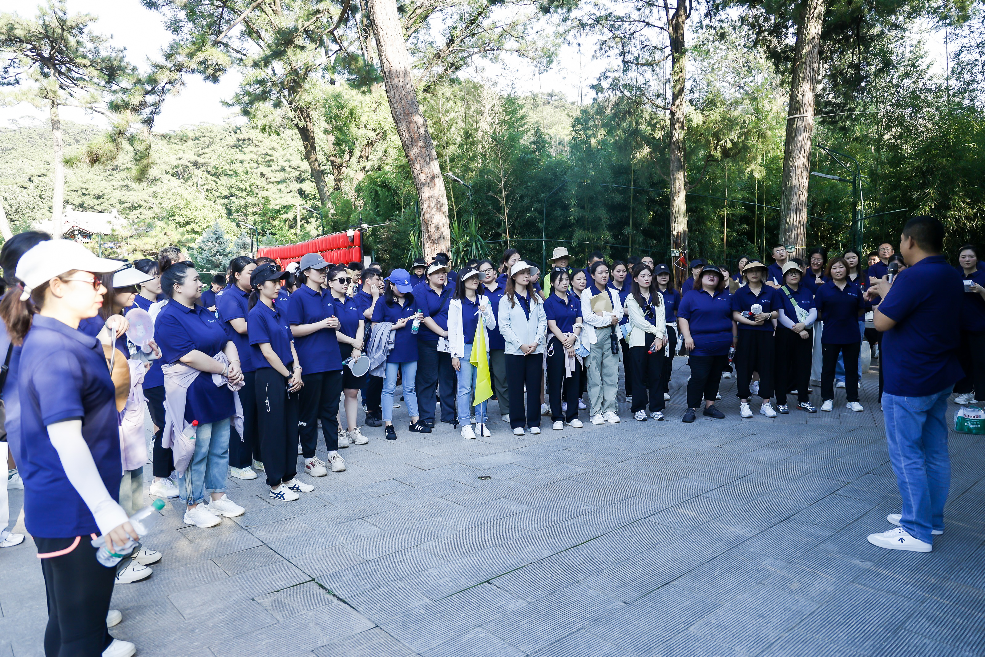 dcc89aed94ea1b3b68ff9a35170ec16.jpg